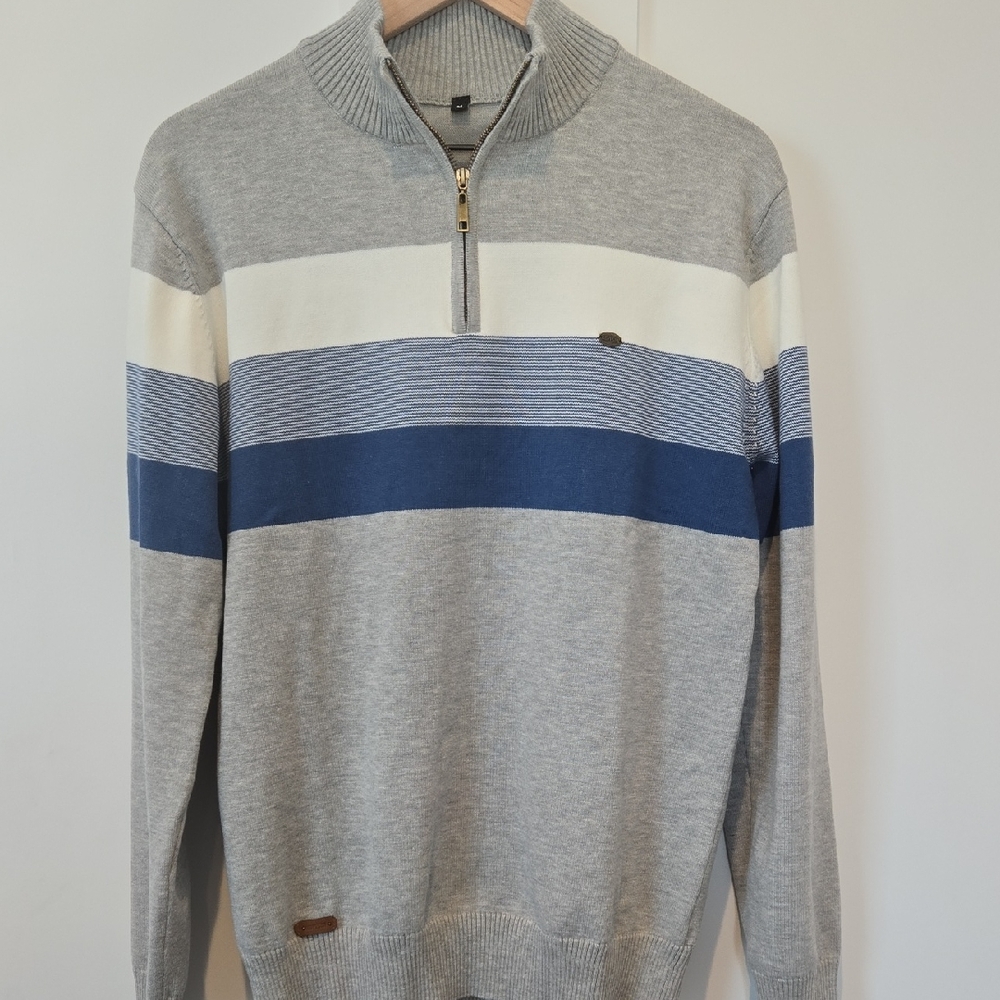Gray and Blue Men's 3/4 Zip Sweater NEW M
